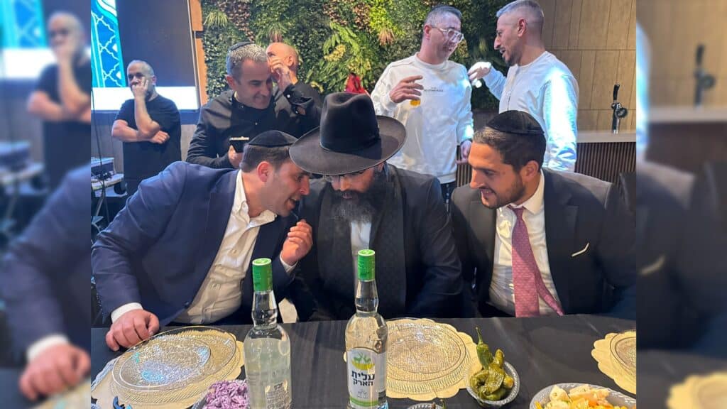 איצקוביץ': תפילת הזמר, השר המזמר ושמחת נישואי הנגידים