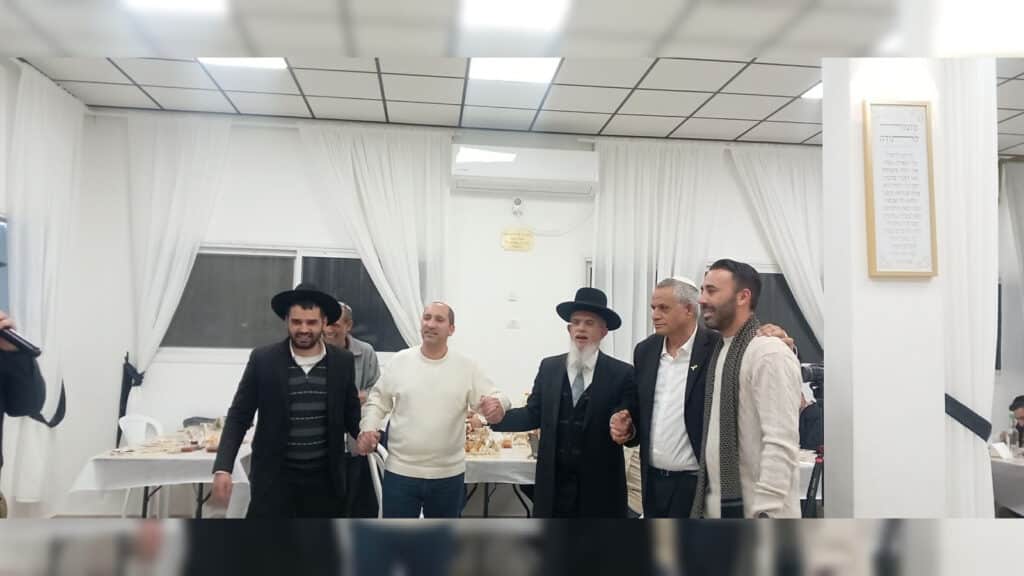 איצקוביץ': תפילת הזמר, השר המזמר ושמחת נישואי הנגידים