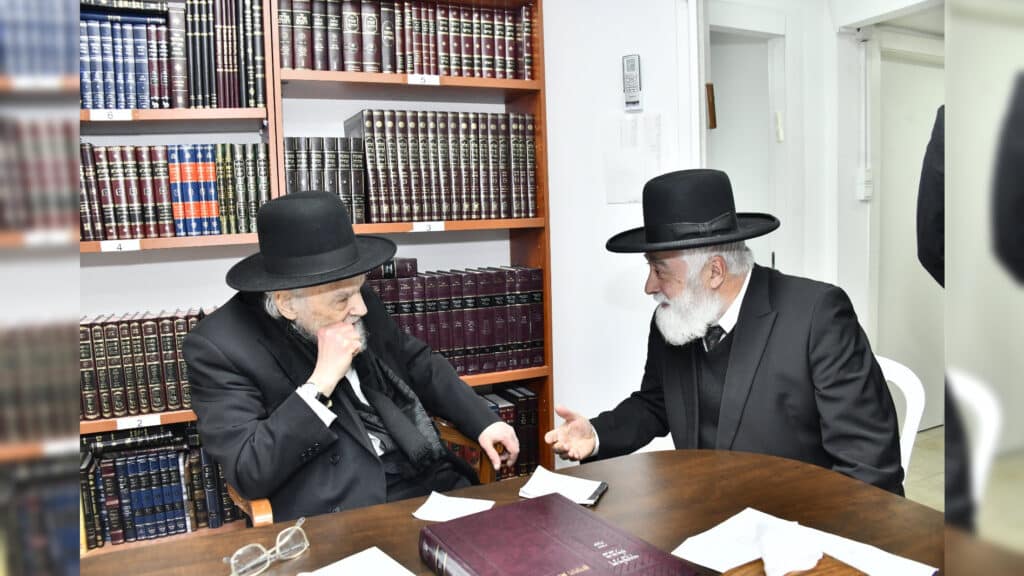 המשב"ק: משגיח חדש בליקווד והראש"ל שישב בשולי האולם