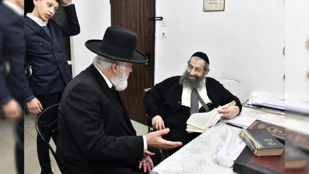 המשב"ק: משגיח חדש בליקווד והראש"ל שישב בשולי האולם