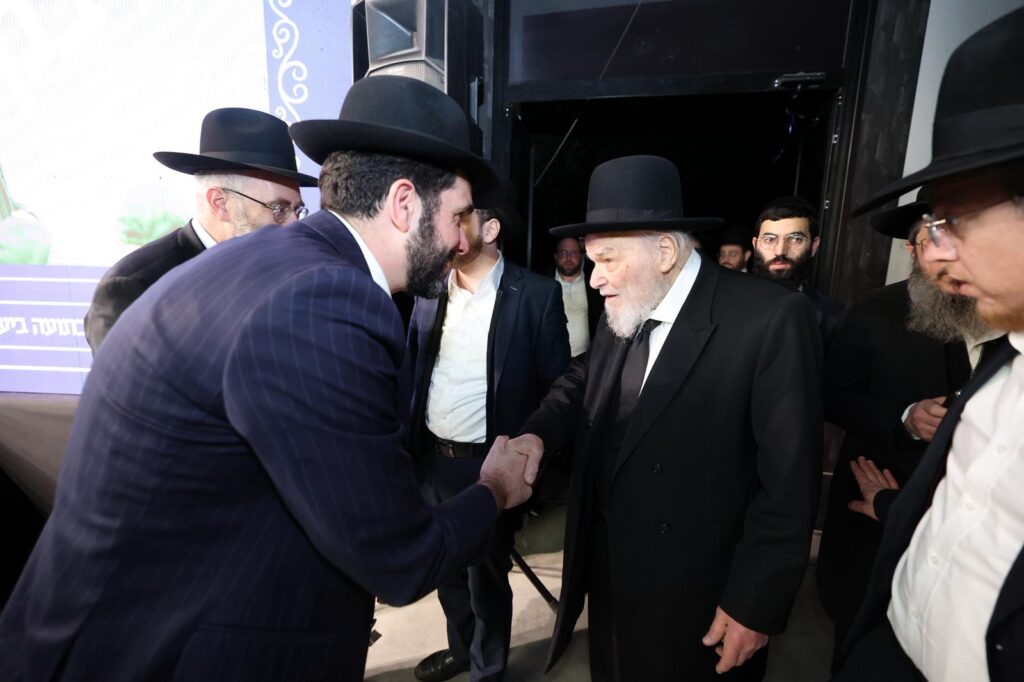 כינוס משגיחים בוועידת החינוך החמישית של מרכז האזינו