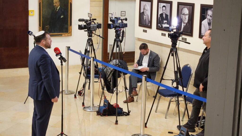 איצקוביץ': התעלומה בשבת החתן והערכה של הבכיר החרדי