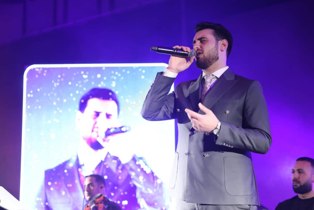 בבני ברק התכנסו במוצאי שבת שירה לערב שירה ופיוט