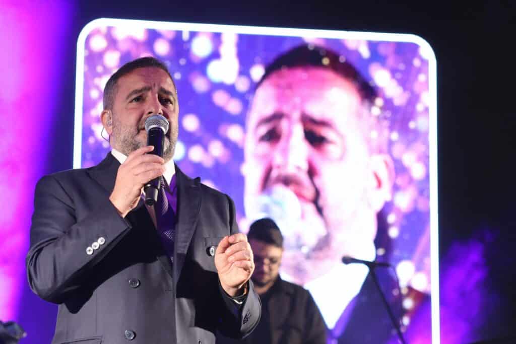 בבני ברק התכנסו במוצאי שבת שירה לערב שירה ופיוט