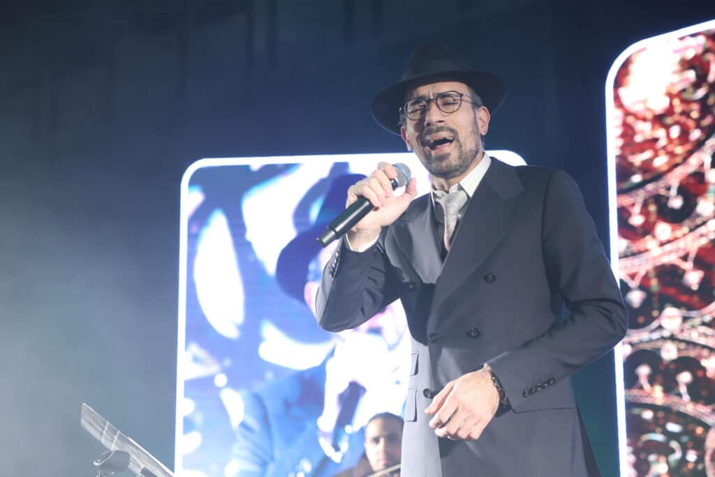 בבני ברק התכנסו במוצאי שבת שירה לערב שירה ופיוט