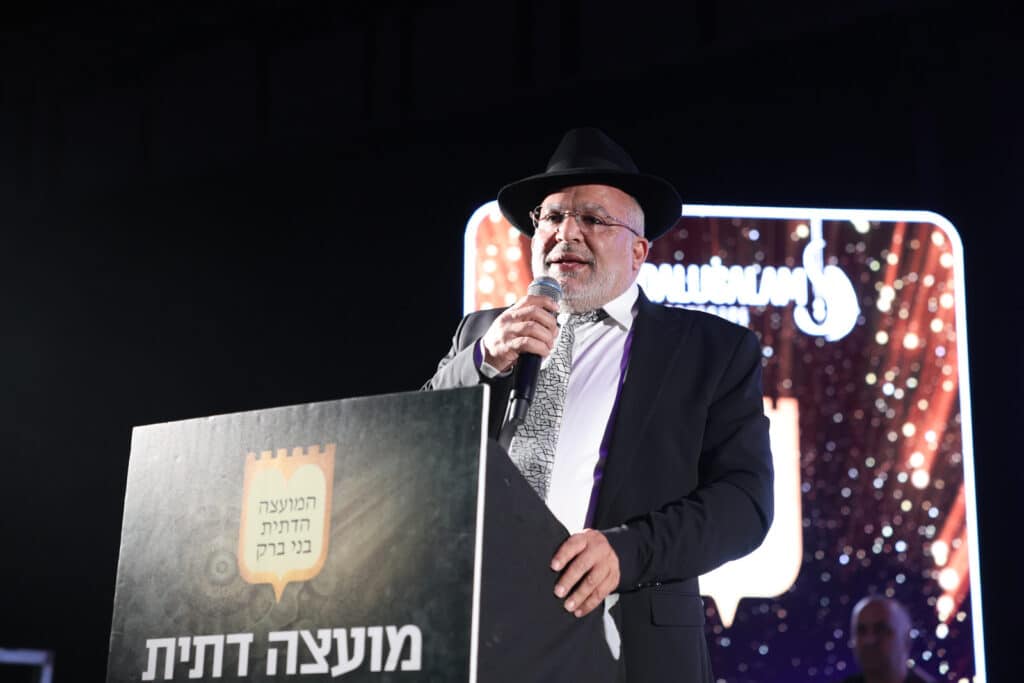 בבני ברק התכנסו במוצאי שבת שירה לערב שירה ופיוט