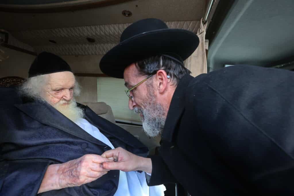 ילדי הת"ת ערכו סיום ביום ההולדת של הגר"מ שטרנבוך