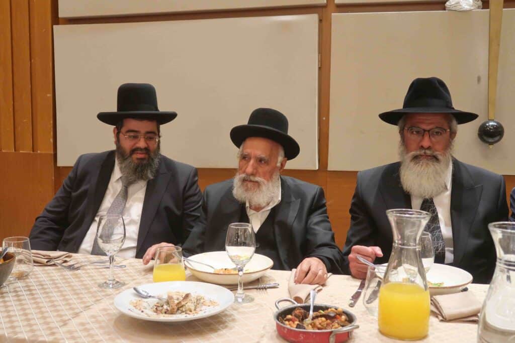 צפו בגלריה: חבר המועצת השיא את נכדתו עם בן איש החינוך