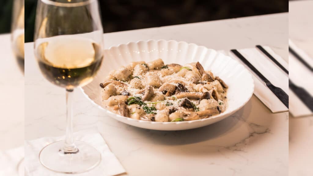 לוהט ב'פרש דה מרקט': מנות חורף מפנקות וסניף מהדרין חדש