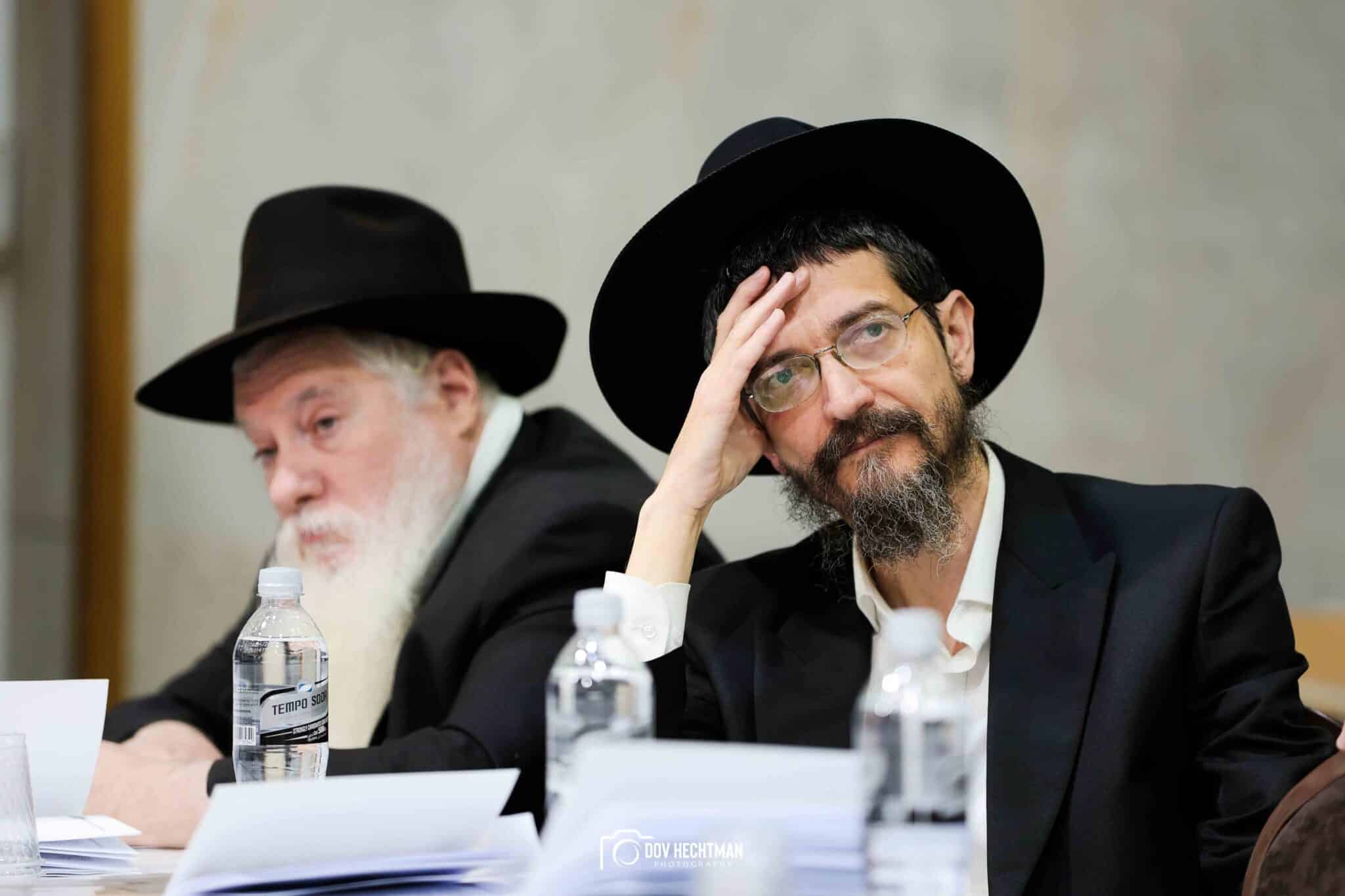 גדולי וצדיקי הדור חיזקו ועודדו את לומדי הרמב"ם בישיבת חב"ד גדולי וצדיקי הדור חיזקו ועודדו את לומדי הרמב"ם בישיבת חב"ד