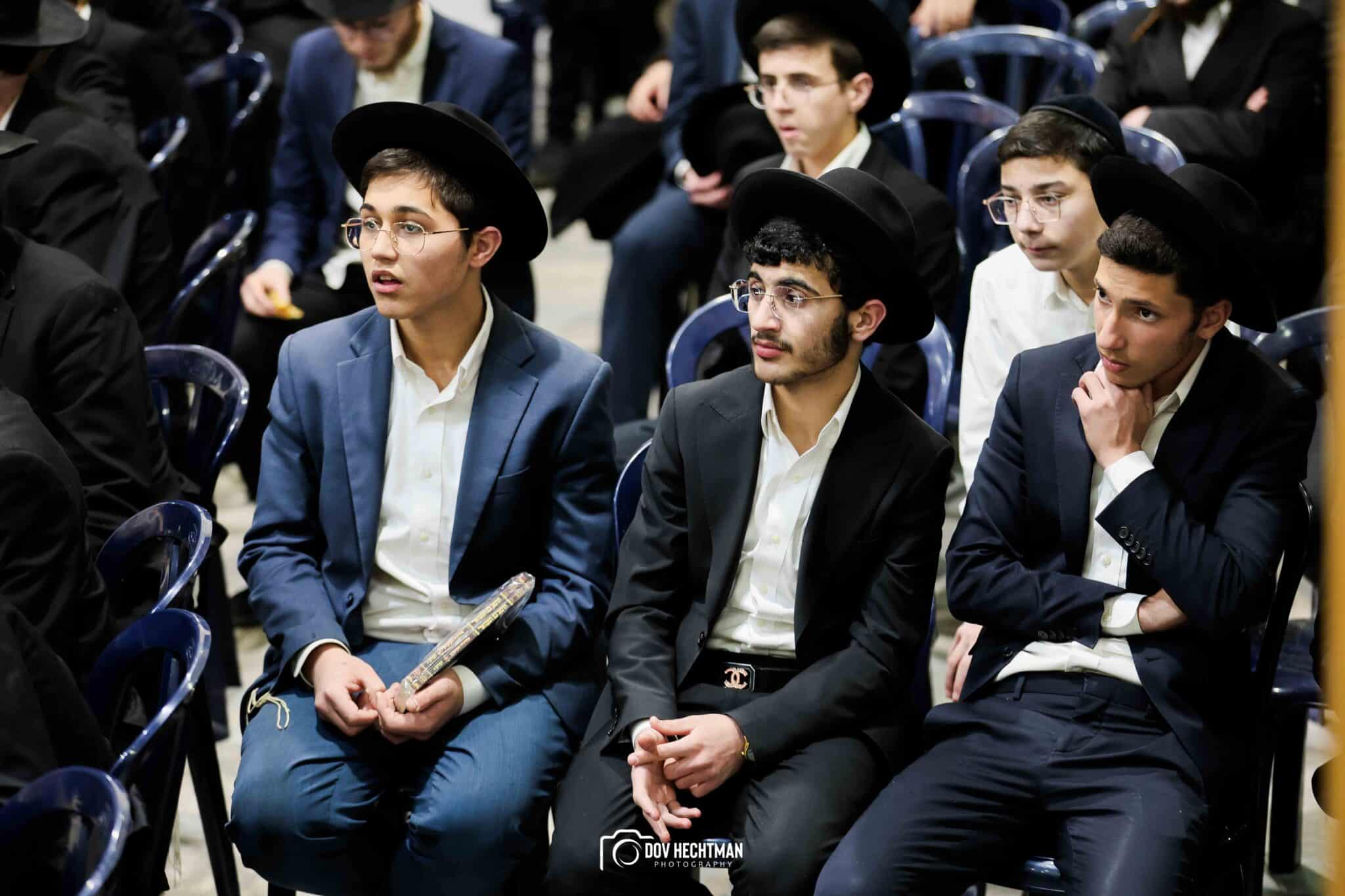 גדולי וצדיקי הדור חיזקו ועודדו את לומדי הרמב"ם בישיבת חב"ד גדולי וצדיקי הדור חיזקו ועודדו את לומדי הרמב"ם בישיבת חב"ד