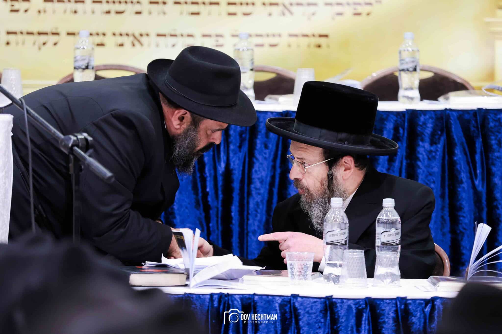 גדולי וצדיקי הדור חיזקו ועודדו את לומדי הרמב"ם בישיבת חב"ד גדולי וצדיקי הדור חיזקו ועודדו את לומדי הרמב"ם בישיבת חב"ד