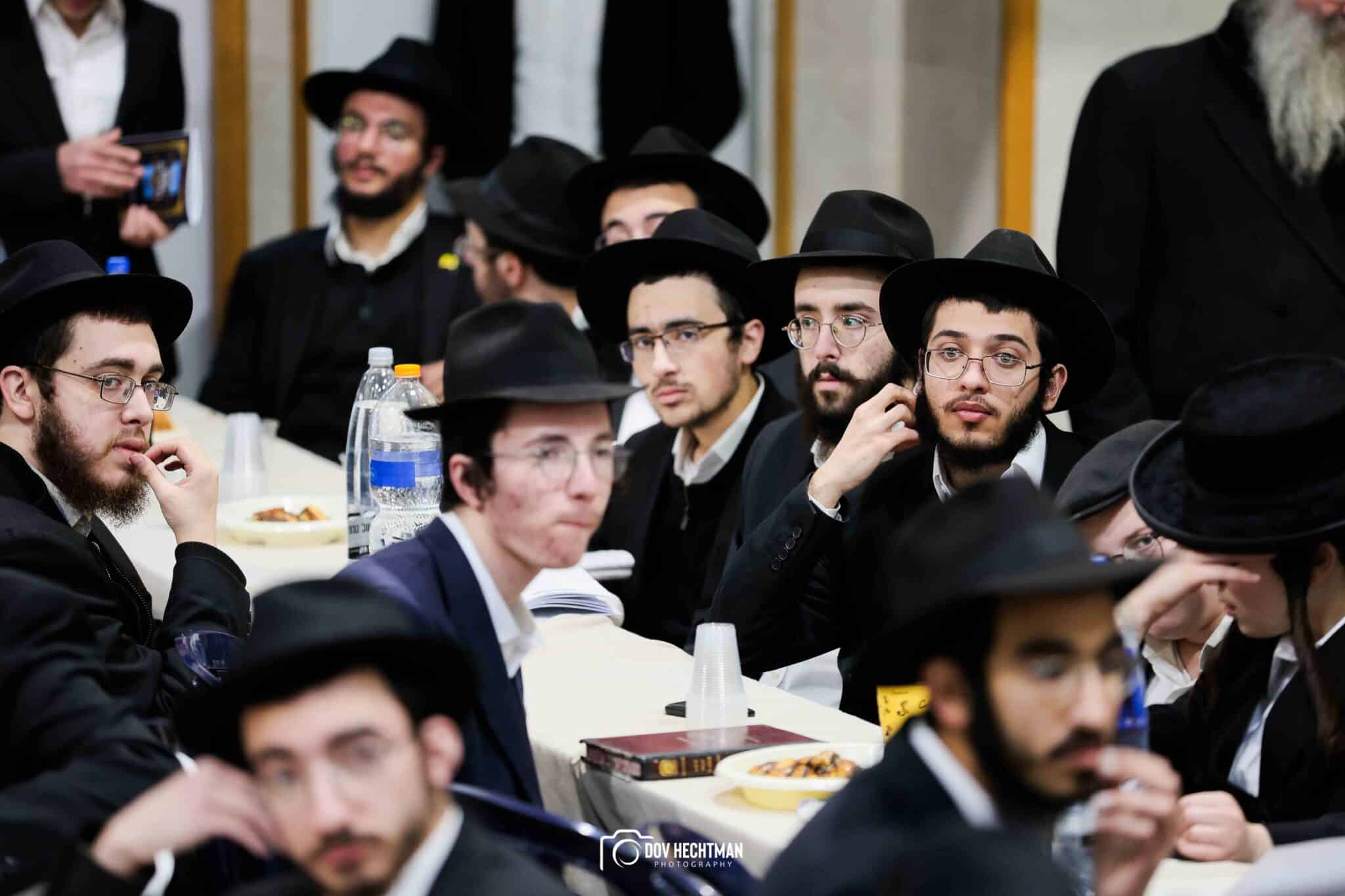 גדולי וצדיקי הדור חיזקו ועודדו את לומדי הרמב"ם בישיבת חב"ד גדולי וצדיקי הדור חיזקו ועודדו את לומדי הרמב"ם בישיבת חב"ד