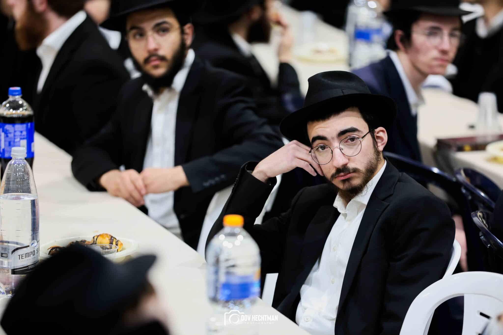 גדולי וצדיקי הדור חיזקו ועודדו את לומדי הרמב"ם בישיבת חב"ד גדולי וצדיקי הדור חיזקו ועודדו את לומדי הרמב"ם בישיבת חב"ד