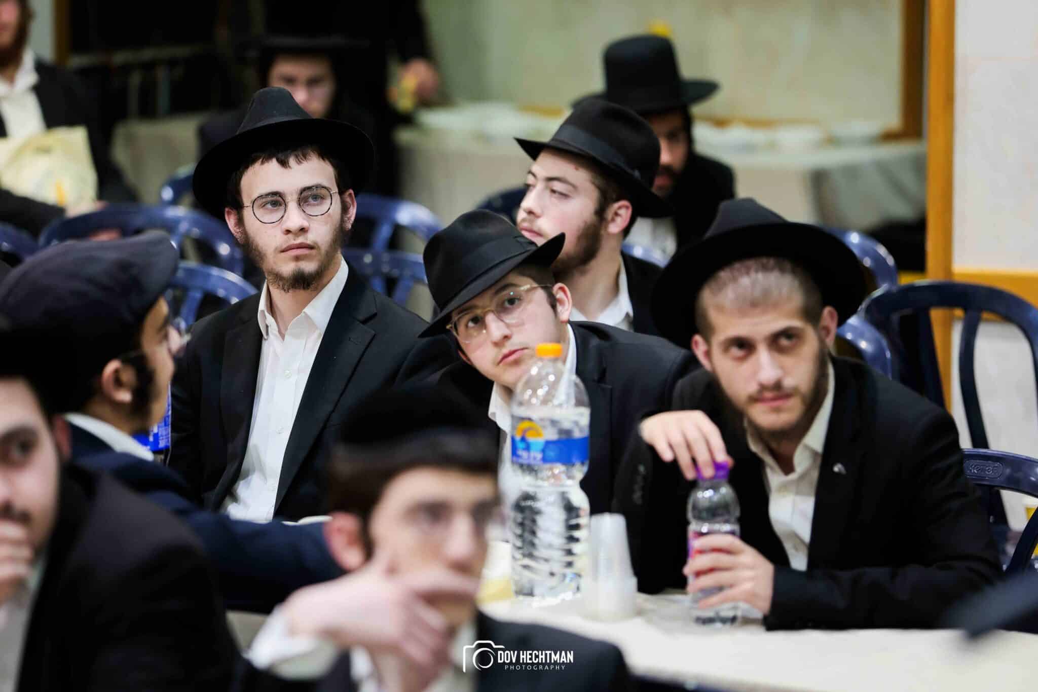 גדולי וצדיקי הדור חיזקו ועודדו את לומדי הרמב"ם בישיבת חב"ד גדולי וצדיקי הדור חיזקו ועודדו את לומדי הרמב"ם בישיבת חב"ד