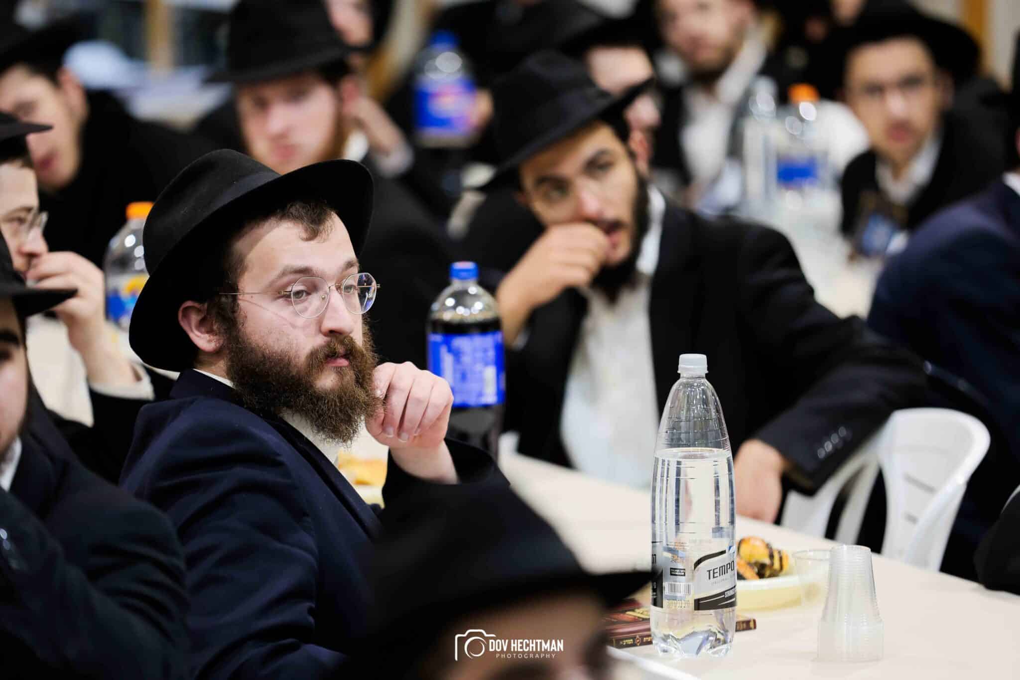 גדולי וצדיקי הדור חיזקו ועודדו את לומדי הרמב"ם בישיבת חב"ד גדולי וצדיקי הדור חיזקו ועודדו את לומדי הרמב"ם בישיבת חב"ד