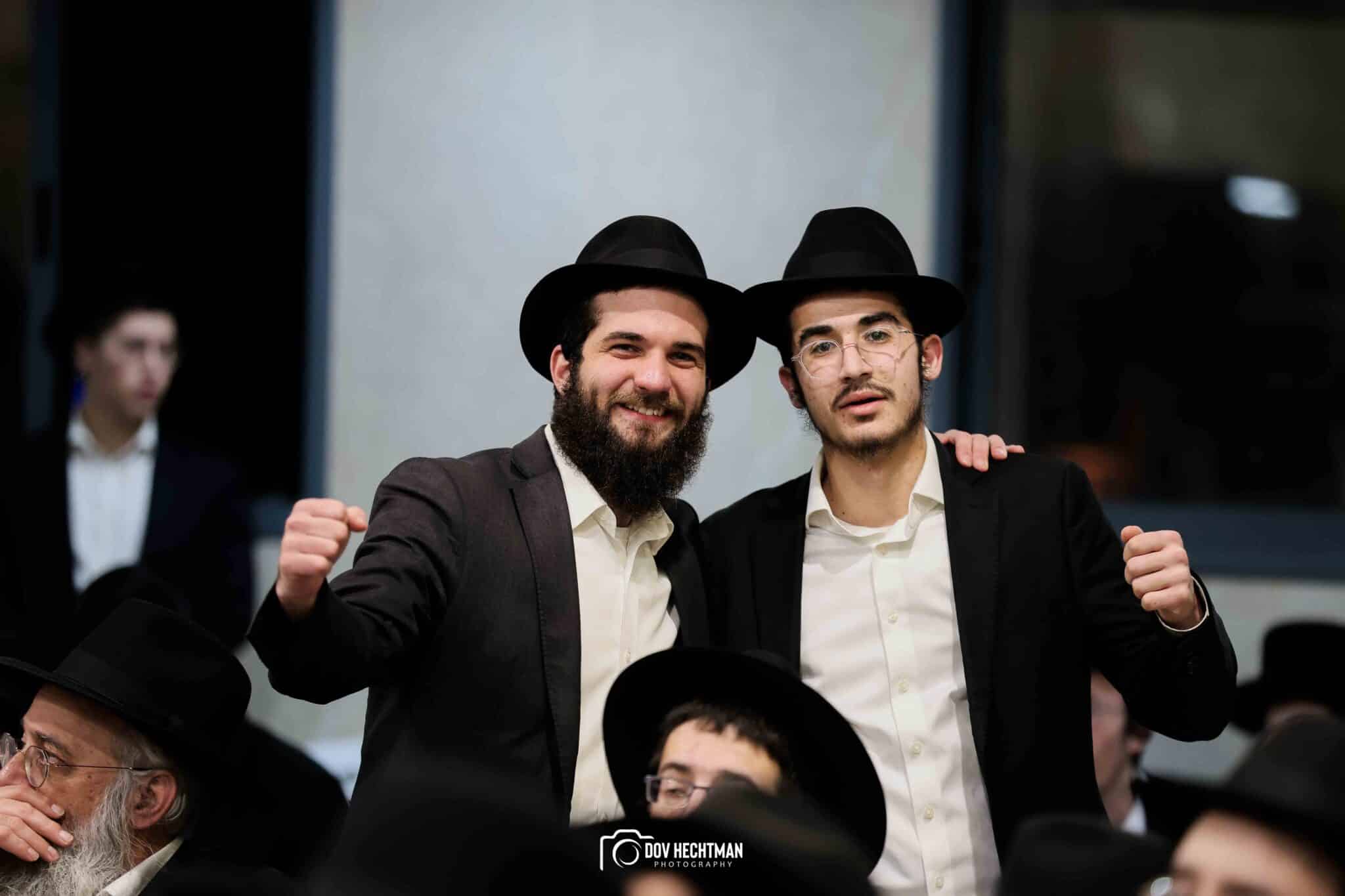 גדולי וצדיקי הדור חיזקו ועודדו את לומדי הרמב"ם בישיבת חב"ד גדולי וצדיקי הדור חיזקו ועודדו את לומדי הרמב"ם בישיבת חב"ד