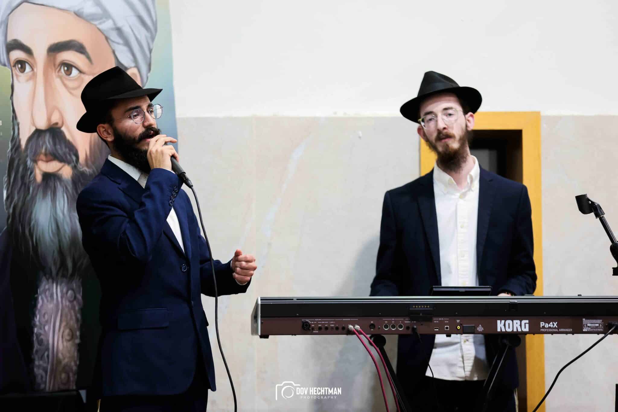 גדולי וצדיקי הדור חיזקו ועודדו את לומדי הרמב"ם בישיבת חב"ד גדולי וצדיקי הדור חיזקו ועודדו את לומדי הרמב"ם בישיבת חב"ד