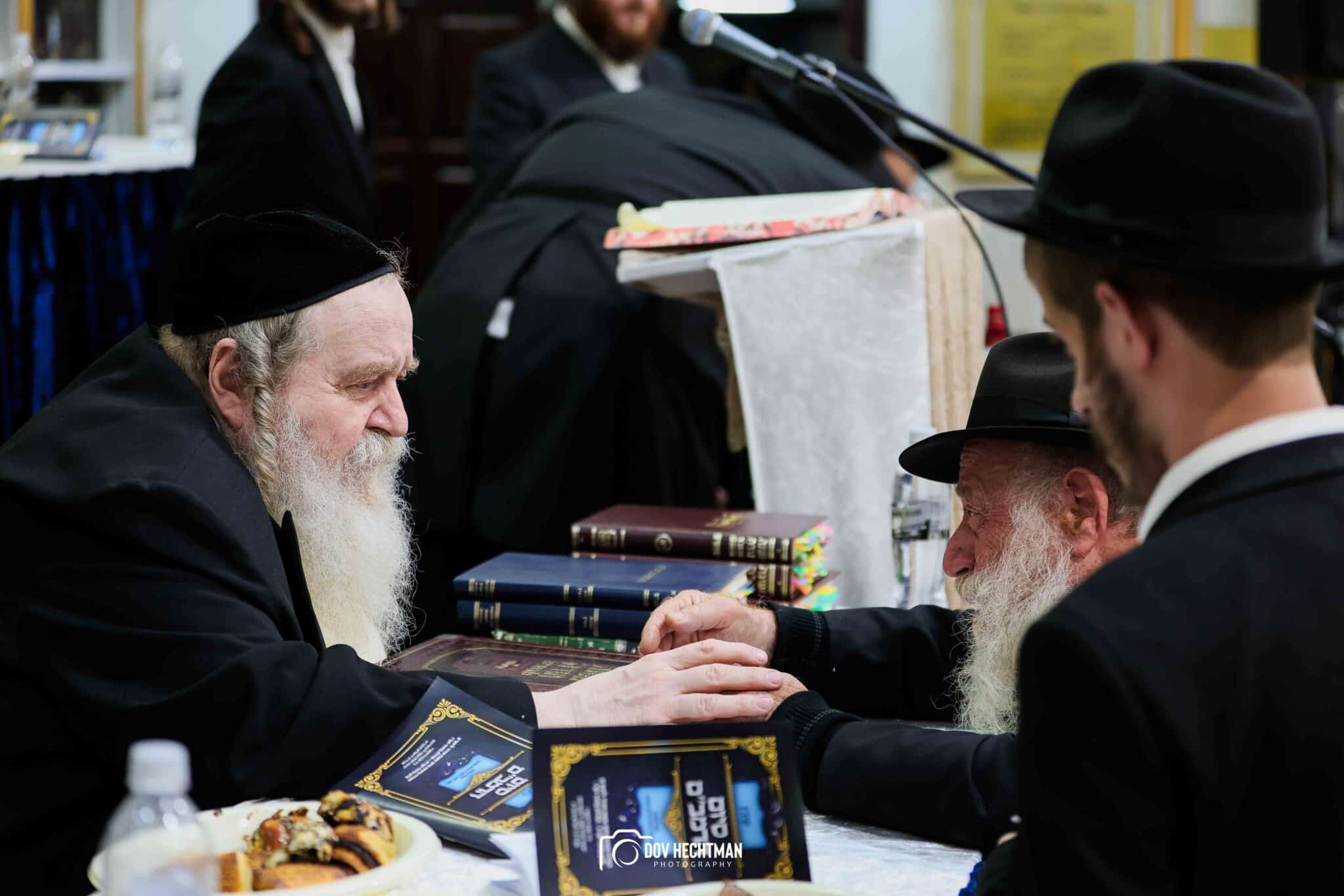 גדולי וצדיקי הדור חיזקו ועודדו את לומדי הרמב"ם בישיבת חב"ד גדולי וצדיקי הדור חיזקו ועודדו את לומדי הרמב"ם בישיבת חב"ד