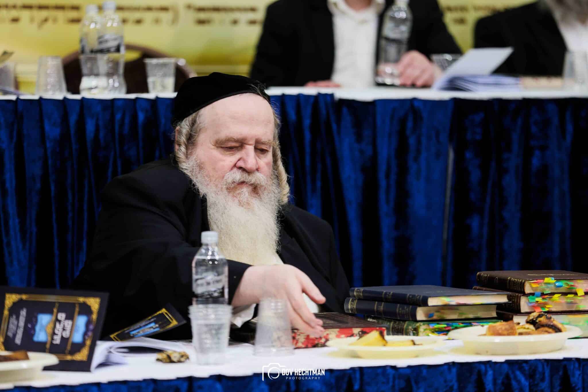 גדולי וצדיקי הדור חיזקו ועודדו את לומדי הרמב"ם בישיבת חב"ד גדולי וצדיקי הדור חיזקו ועודדו את לומדי הרמב"ם בישיבת חב"ד