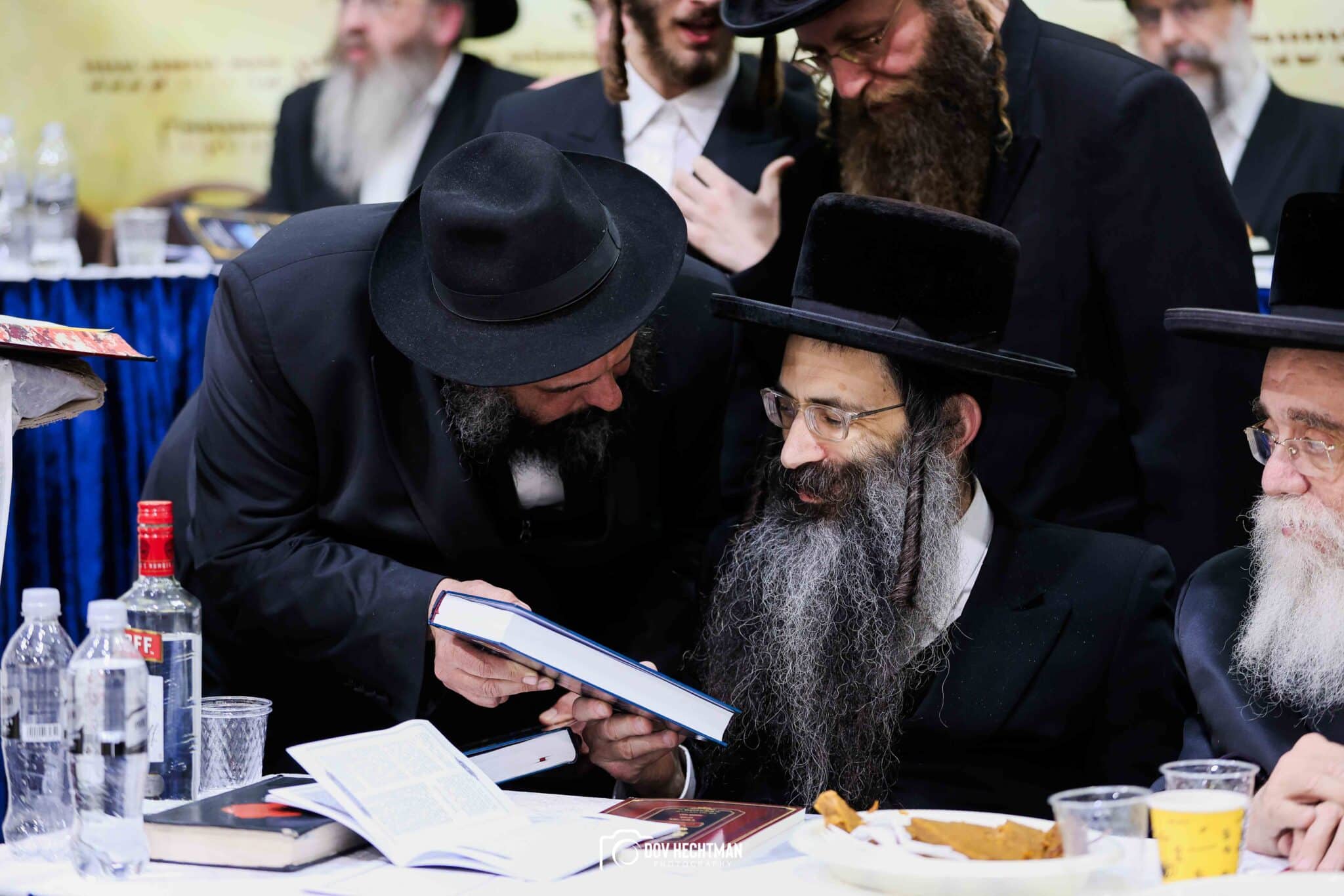 גדולי וצדיקי הדור חיזקו ועודדו את לומדי הרמב"ם בישיבת חב"ד גדולי וצדיקי הדור חיזקו ועודדו את לומדי הרמב"ם בישיבת חב"ד