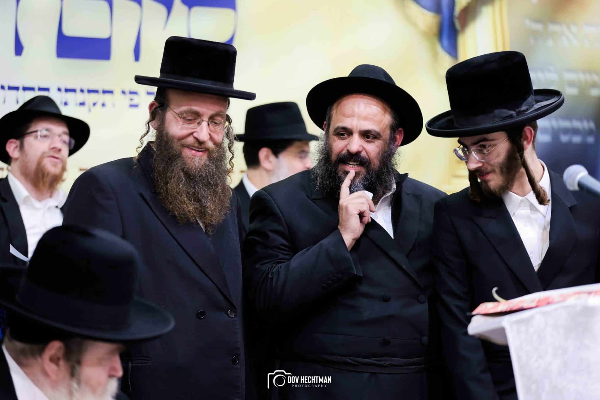 גדולי וצדיקי הדור חיזקו ועודדו את לומדי הרמב"ם בישיבת חב"ד גדולי וצדיקי הדור חיזקו ועודדו את לומדי הרמב"ם בישיבת חב"ד