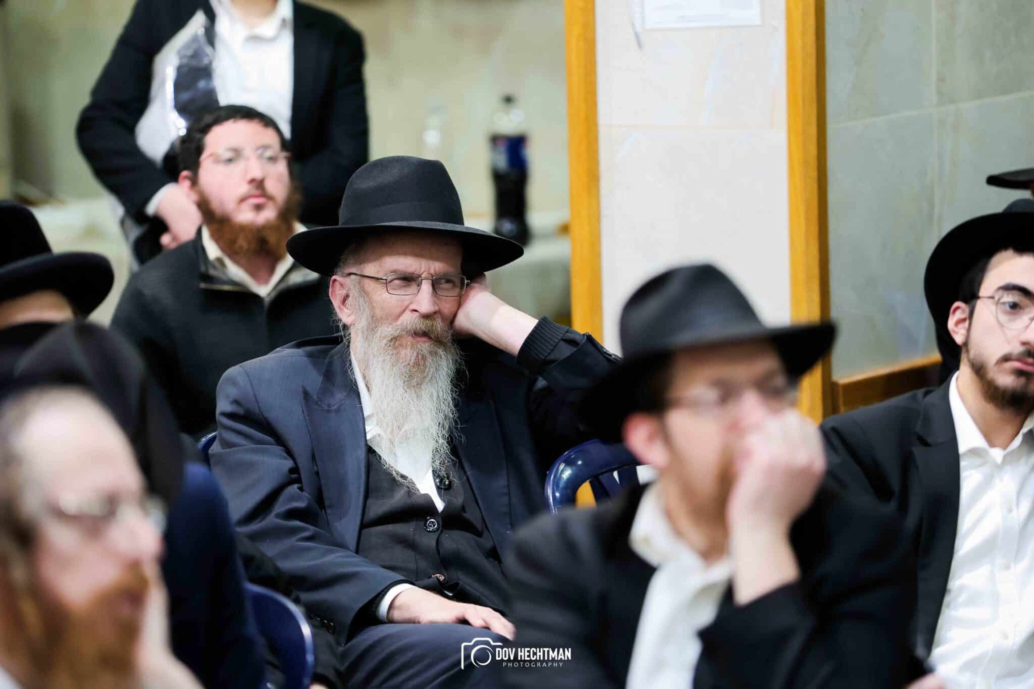 גדולי וצדיקי הדור חיזקו ועודדו את לומדי הרמב"ם בישיבת חב"ד גדולי וצדיקי הדור חיזקו ועודדו את לומדי הרמב"ם בישיבת חב"ד