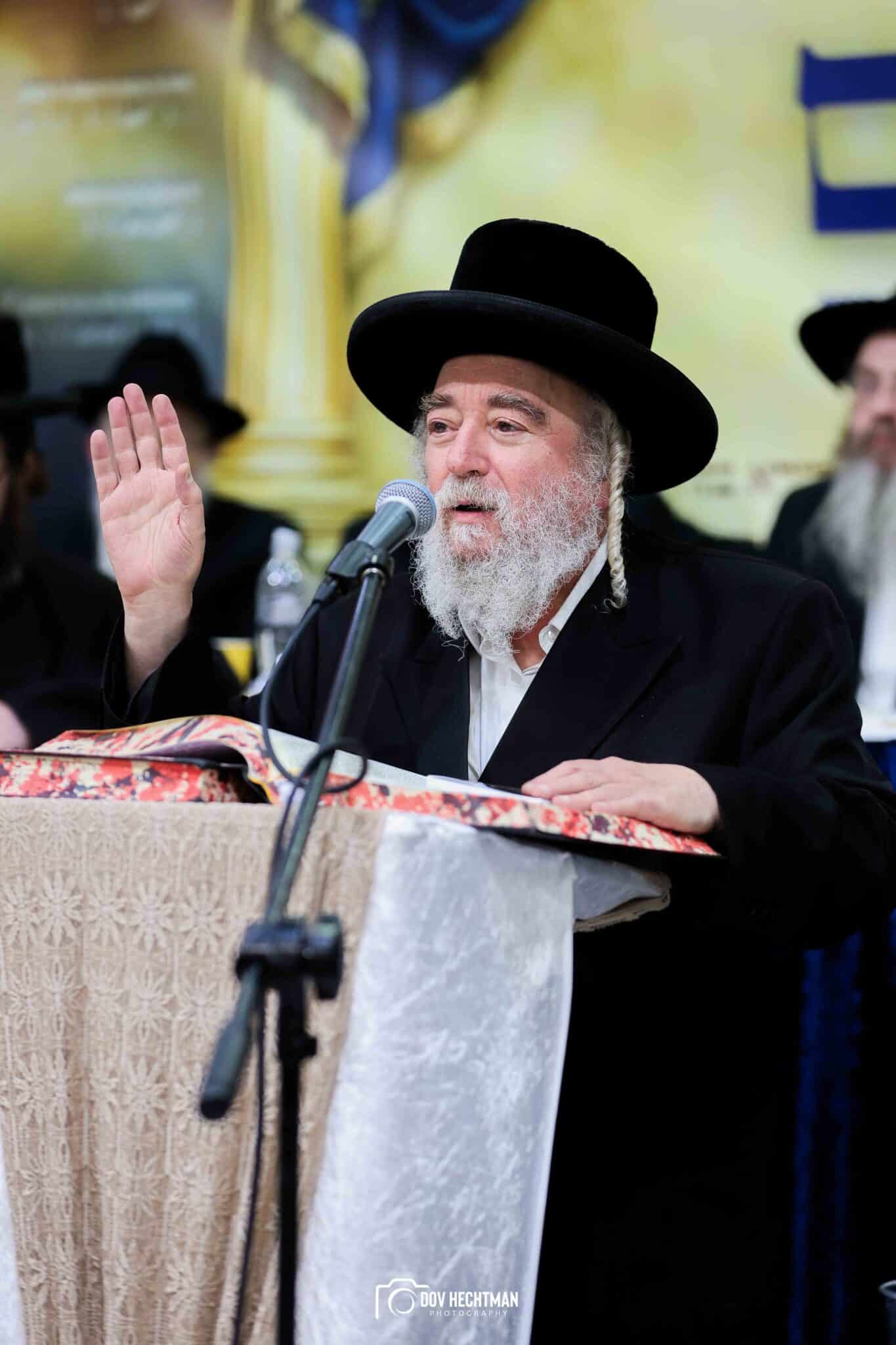 גדולי וצדיקי הדור חיזקו ועודדו את לומדי הרמב"ם בישיבת חב"ד גדולי וצדיקי הדור חיזקו ועודדו את לומדי הרמב"ם בישיבת חב"ד