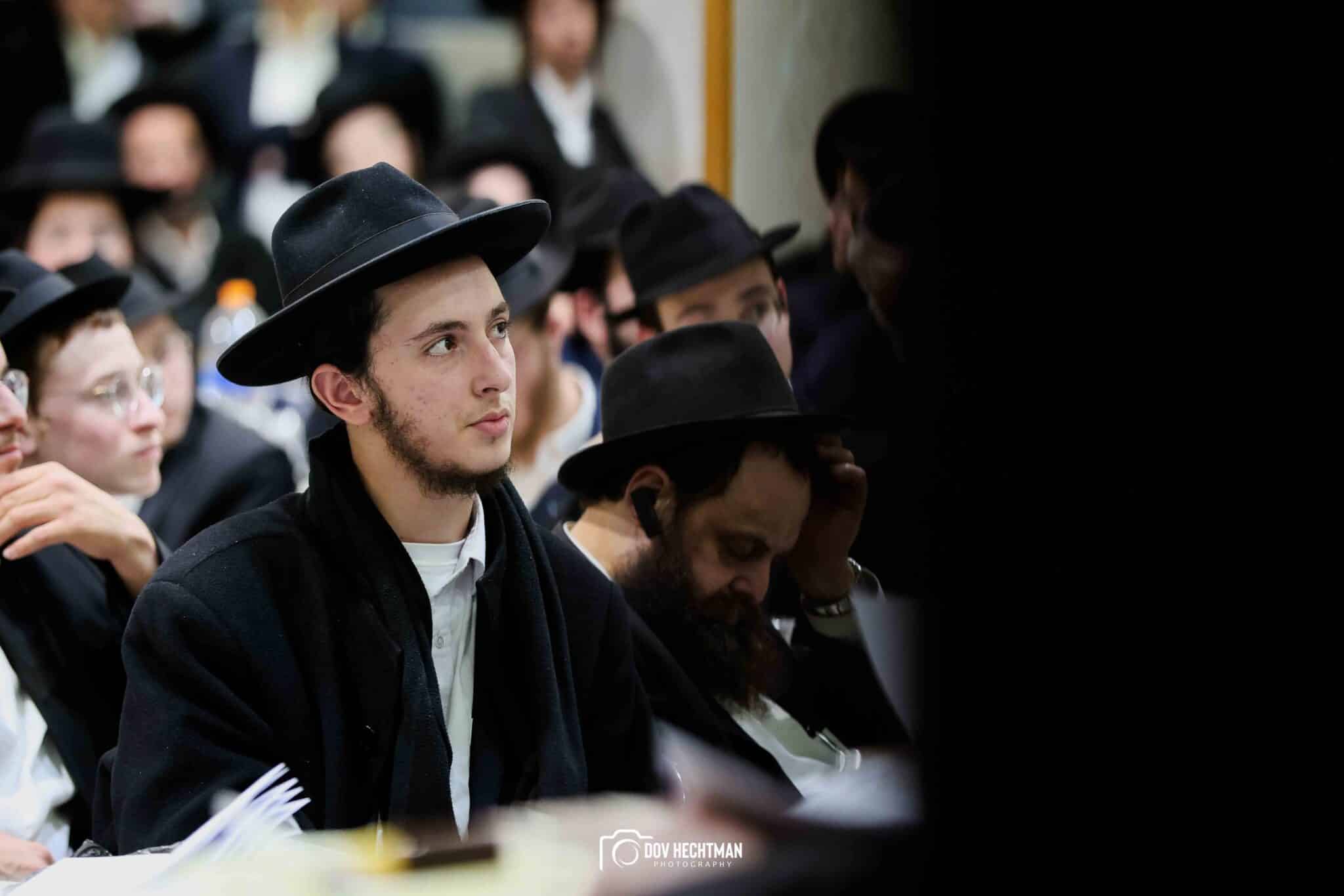 גדולי וצדיקי הדור חיזקו ועודדו את לומדי הרמב"ם בישיבת חב"ד גדולי וצדיקי הדור חיזקו ועודדו את לומדי הרמב"ם בישיבת חב"ד