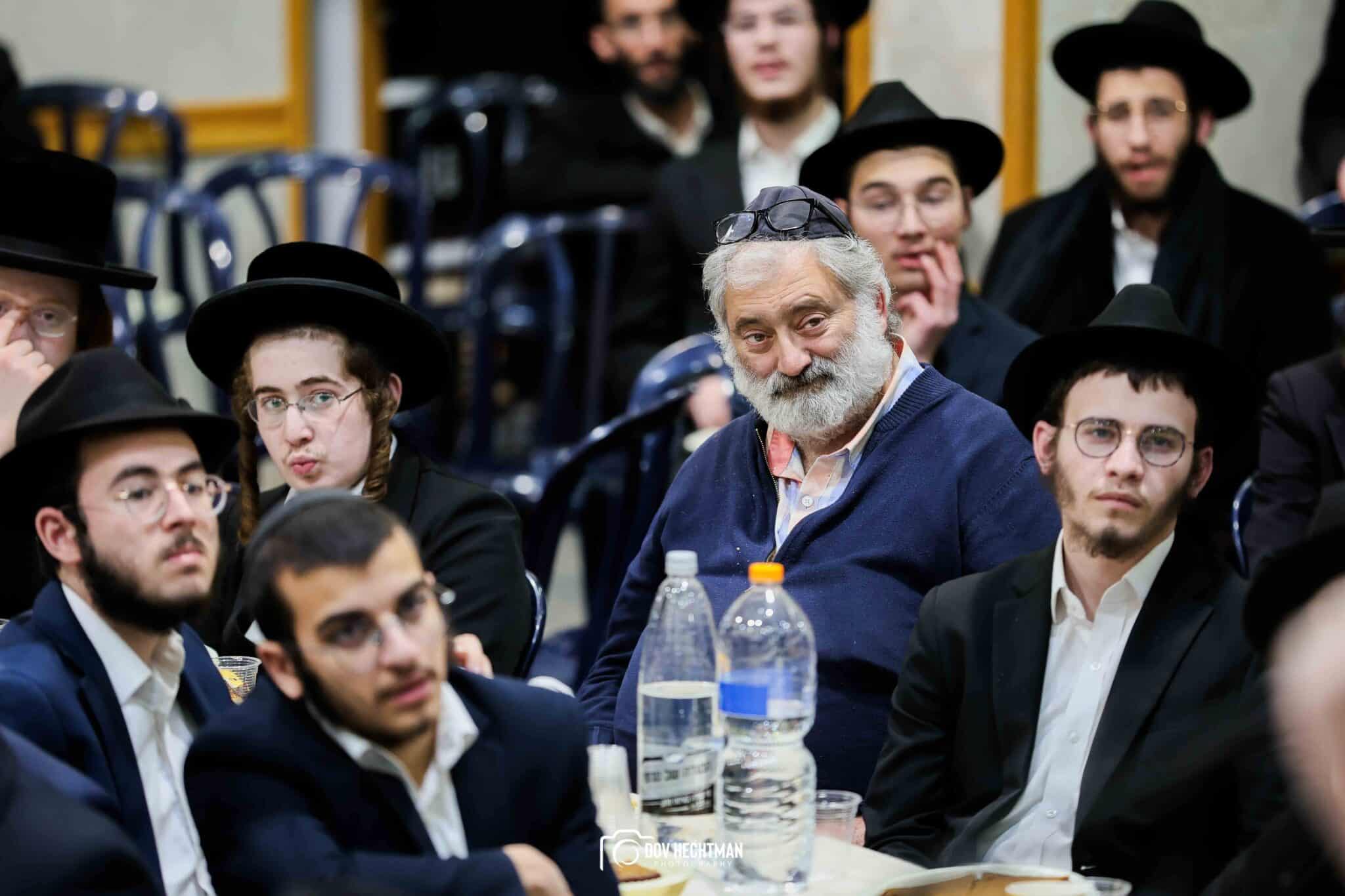 גדולי וצדיקי הדור חיזקו ועודדו את לומדי הרמב"ם בישיבת חב"ד גדולי וצדיקי הדור חיזקו ועודדו את לומדי הרמב"ם בישיבת חב"ד