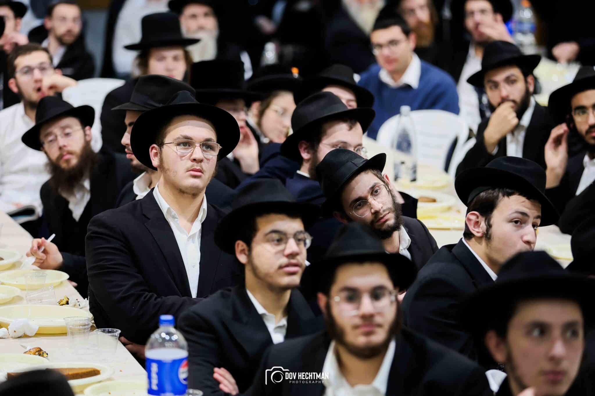 גדולי וצדיקי הדור חיזקו ועודדו את לומדי הרמב"ם בישיבת חב"ד גדולי וצדיקי הדור חיזקו ועודדו את לומדי הרמב"ם בישיבת חב"ד