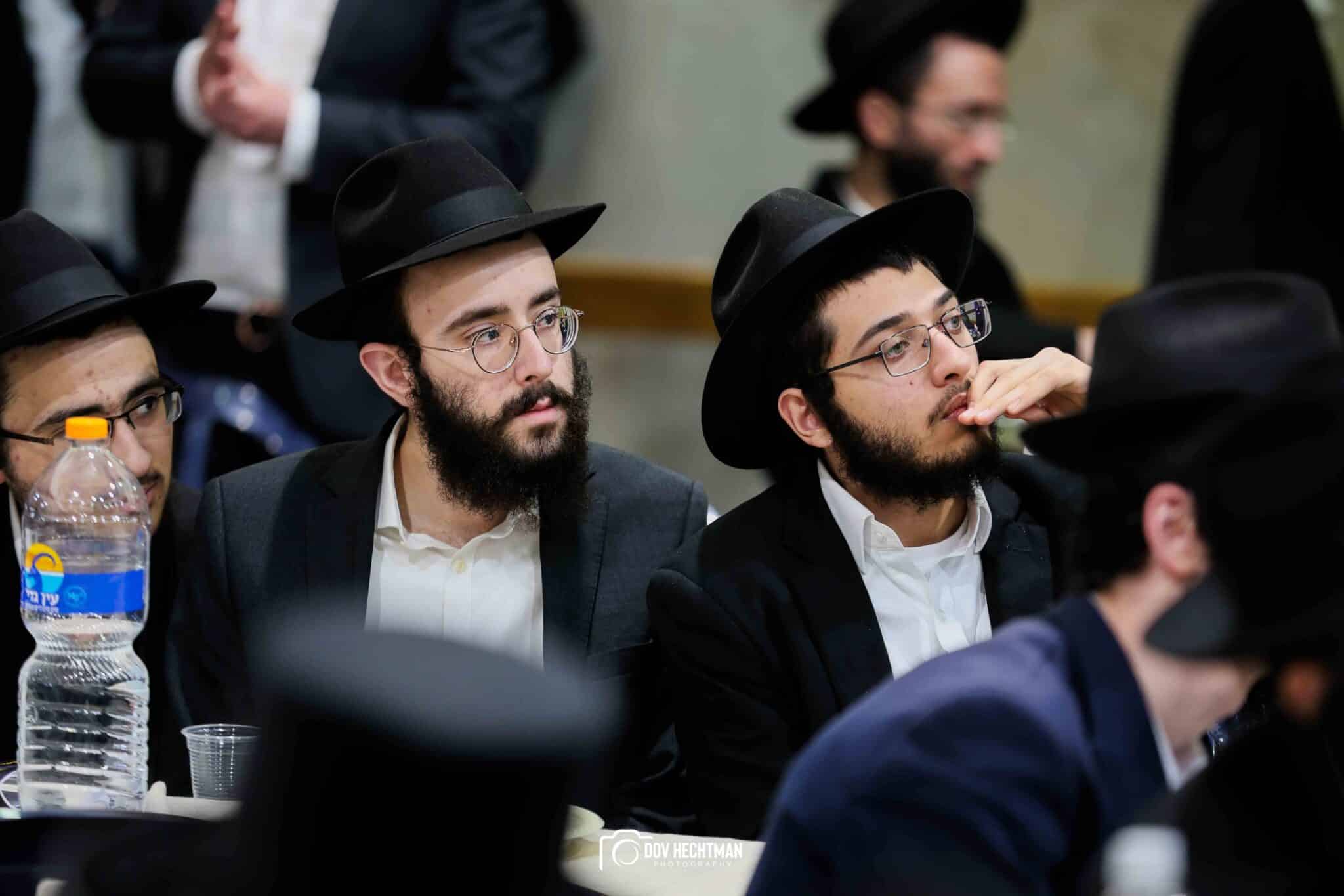 גדולי וצדיקי הדור חיזקו ועודדו את לומדי הרמב"ם בישיבת חב"ד גדולי וצדיקי הדור חיזקו ועודדו את לומדי הרמב"ם בישיבת חב"ד