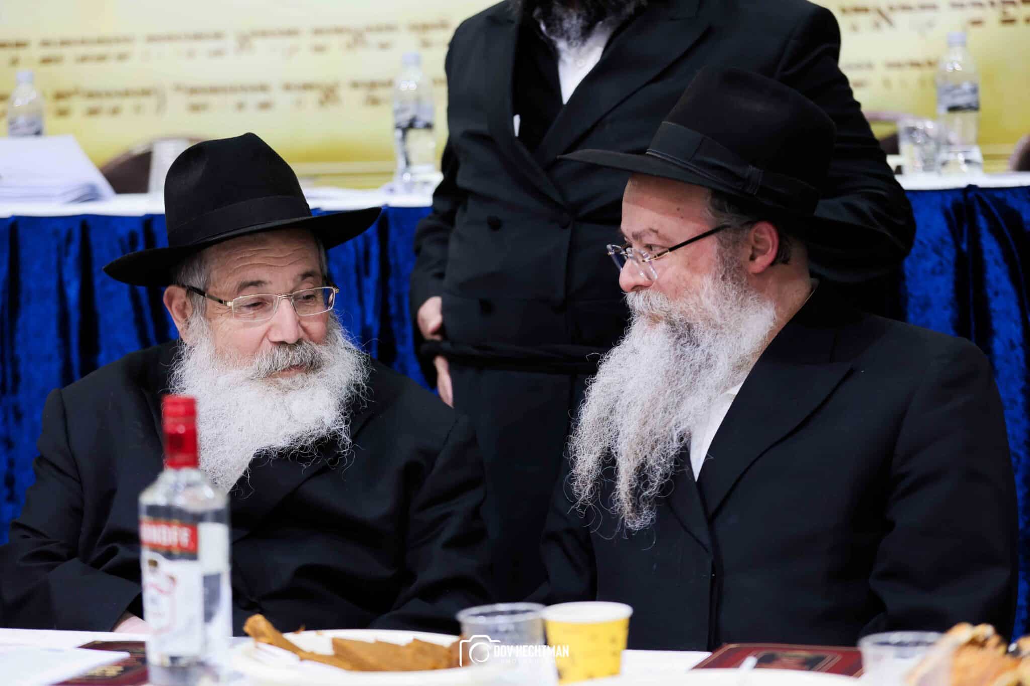 גדולי וצדיקי הדור חיזקו ועודדו את לומדי הרמב"ם בישיבת חב"ד גדולי וצדיקי הדור חיזקו ועודדו את לומדי הרמב"ם בישיבת חב"ד