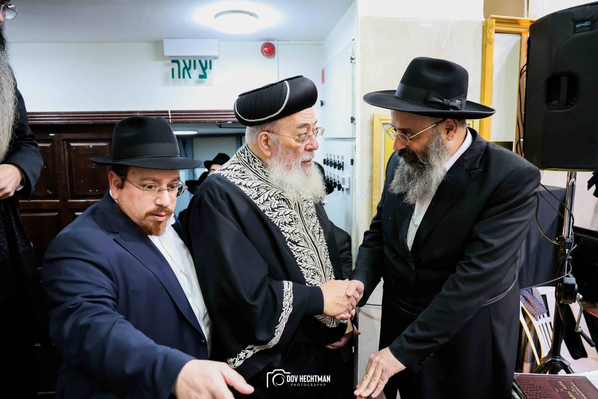 גדולי וצדיקי הדור חיזקו ועודדו את לומדי הרמב"ם בישיבת חב"ד גדולי וצדיקי הדור חיזקו ועודדו את לומדי הרמב"ם בישיבת חב"ד