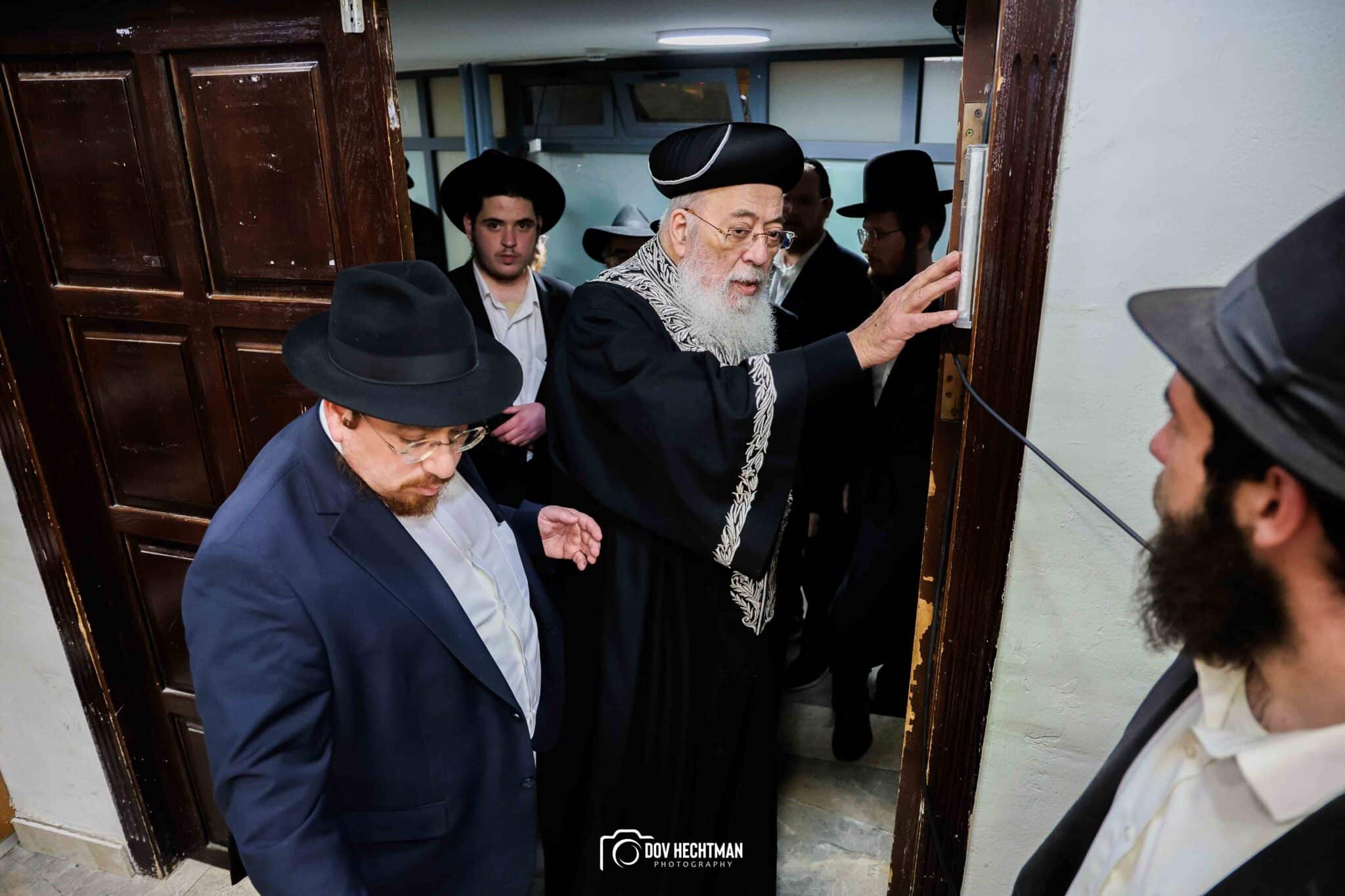 גדולי וצדיקי הדור חיזקו ועודדו את לומדי הרמב"ם בישיבת חב"ד גדולי וצדיקי הדור חיזקו ועודדו את לומדי הרמב"ם בישיבת חב"ד