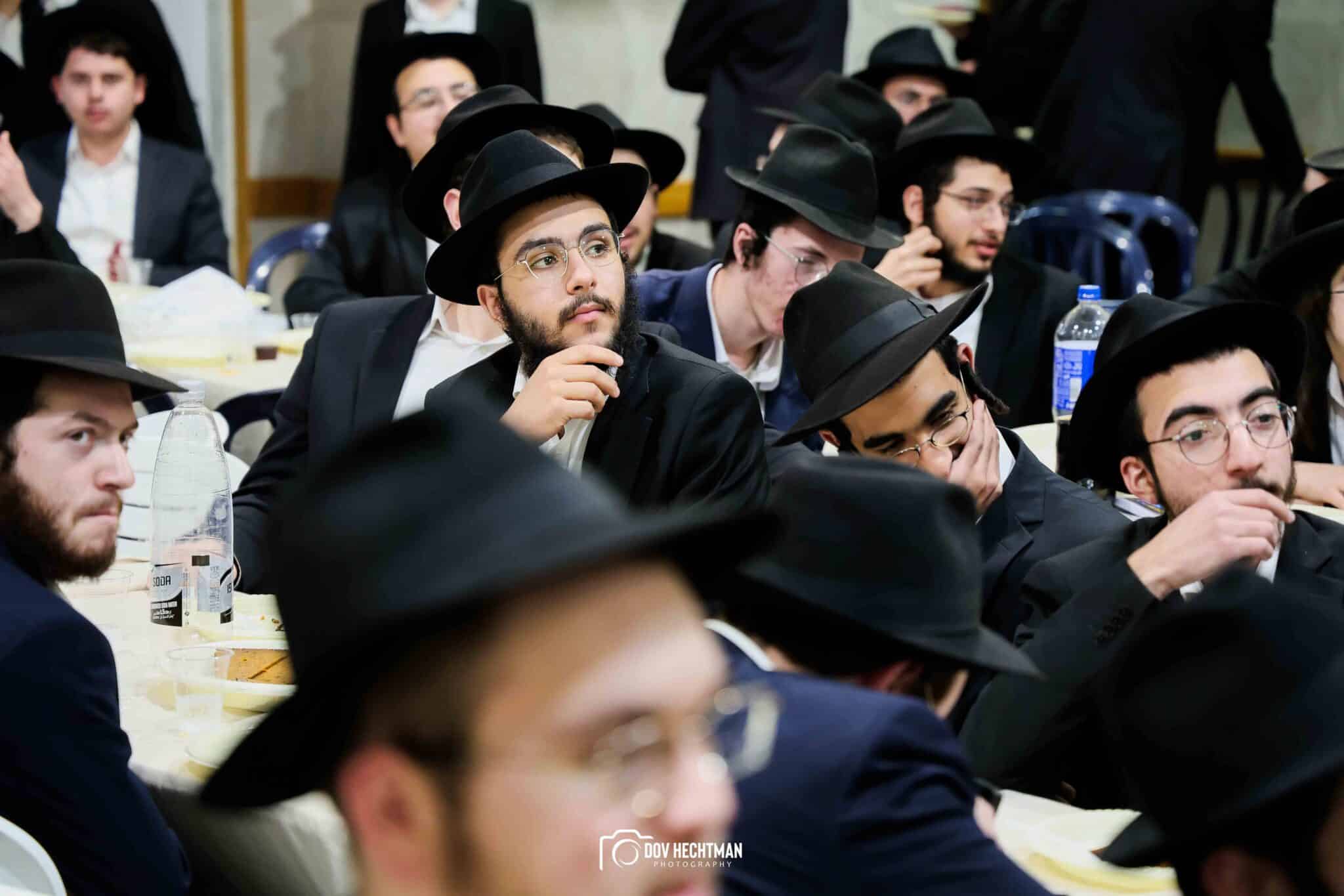 גדולי וצדיקי הדור חיזקו ועודדו את לומדי הרמב"ם בישיבת חב"ד גדולי וצדיקי הדור חיזקו ועודדו את לומדי הרמב"ם בישיבת חב"ד