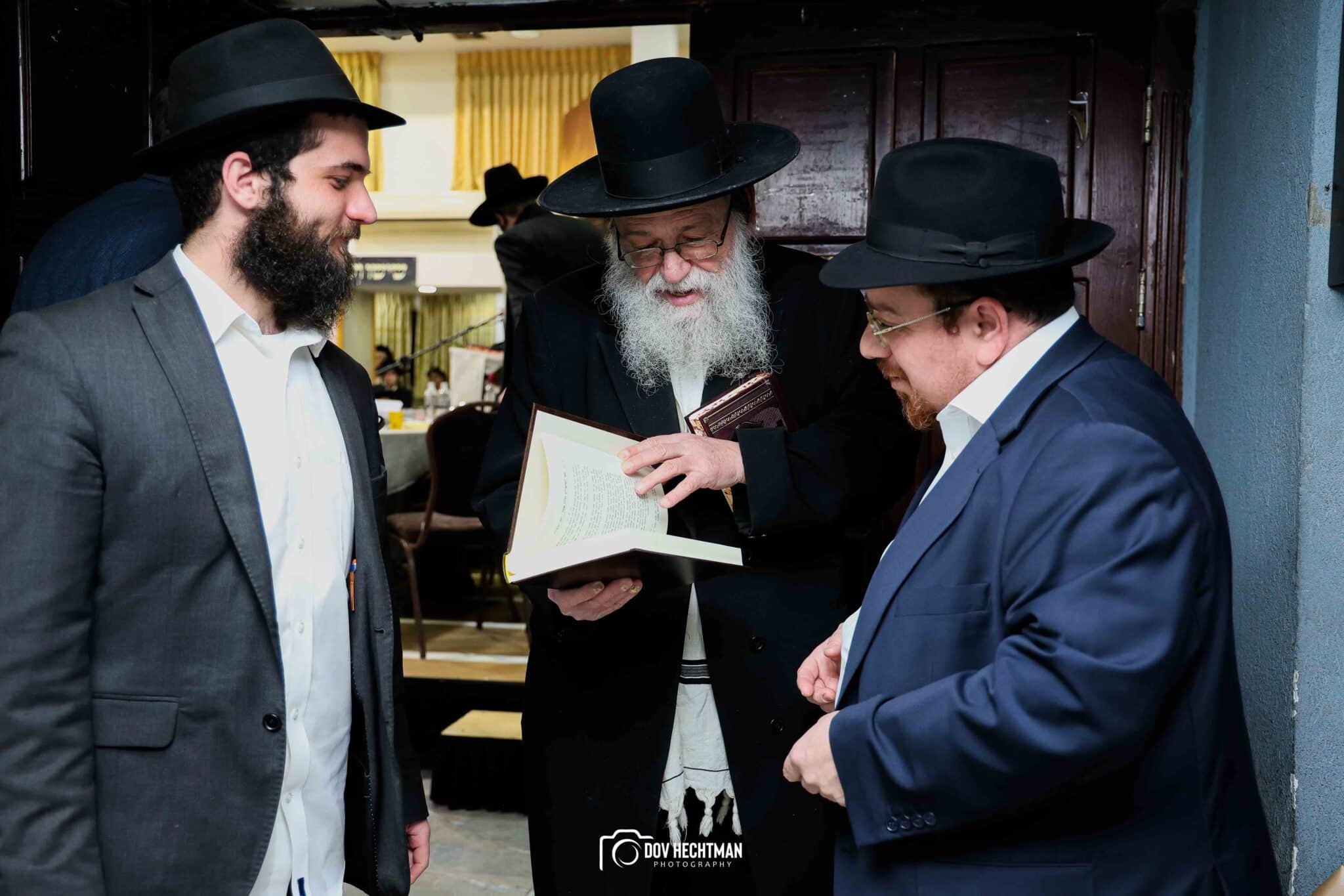 גדולי וצדיקי הדור חיזקו ועודדו את לומדי הרמב"ם בישיבת חב"ד גדולי וצדיקי הדור חיזקו ועודדו את לומדי הרמב"ם בישיבת חב"ד