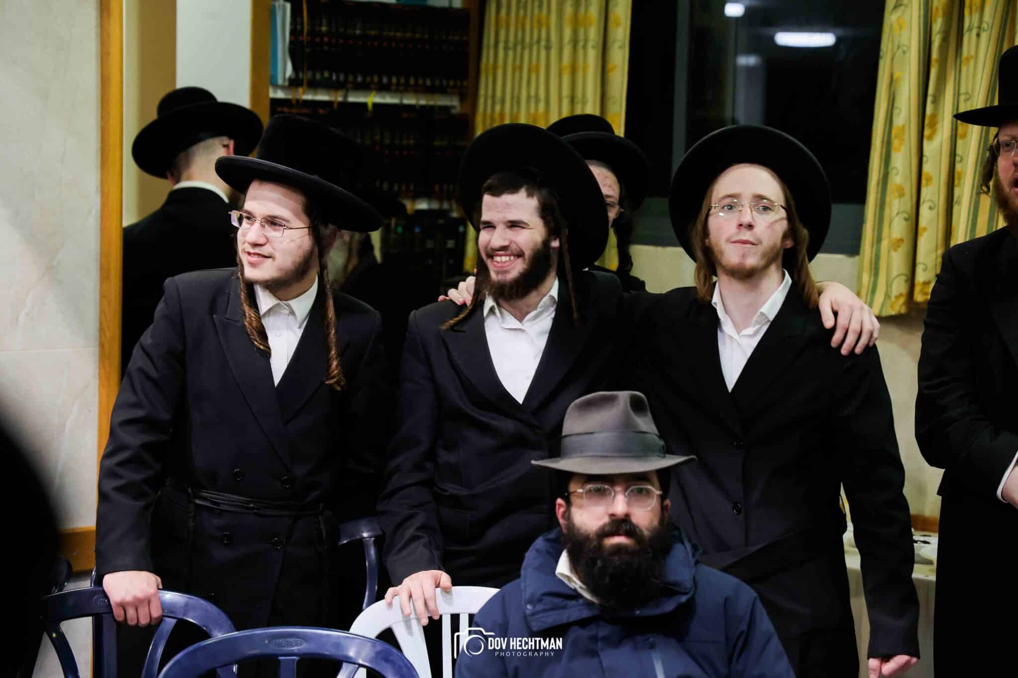 גדולי וצדיקי הדור חיזקו ועודדו את לומדי הרמב"ם בישיבת חב"ד גדולי וצדיקי הדור חיזקו ועודדו את לומדי הרמב"ם בישיבת חב"ד