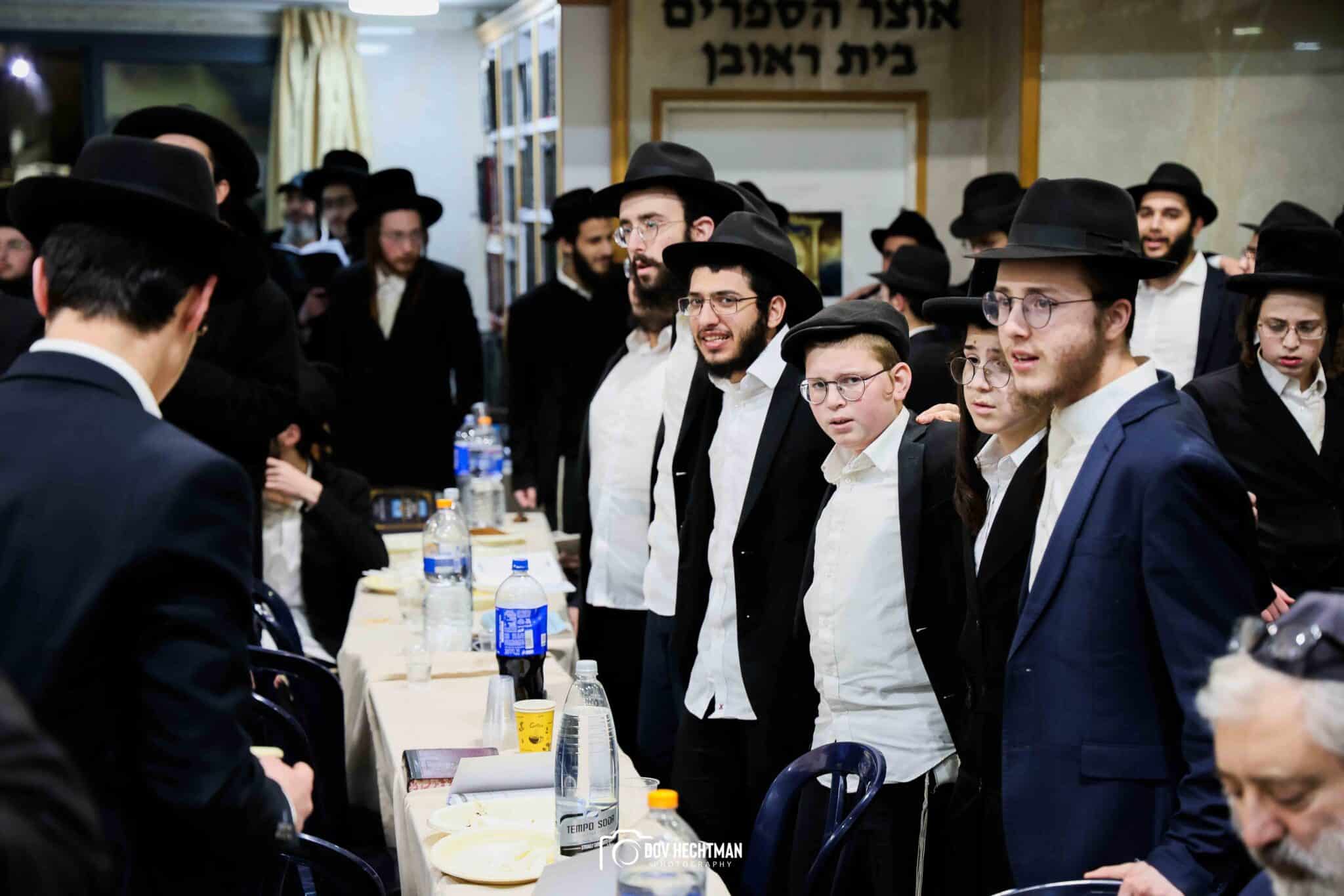 גדולי וצדיקי הדור חיזקו ועודדו את לומדי הרמב"ם בישיבת חב"ד גדולי וצדיקי הדור חיזקו ועודדו את לומדי הרמב"ם בישיבת חב"ד