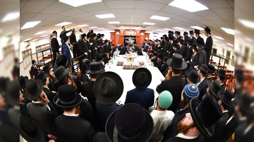 ט"ו בשבט בחצר הקודש קרעטשניף קרית-גת