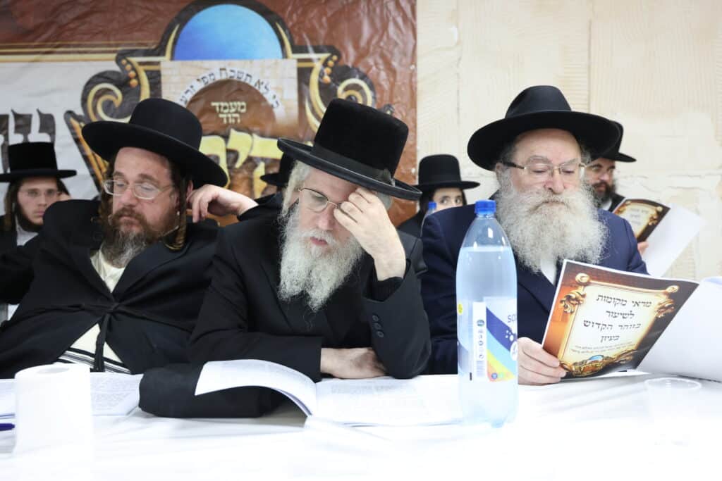 גלריה: מעמד סיום הזוהר במירון ביום הילולת משה רבינו