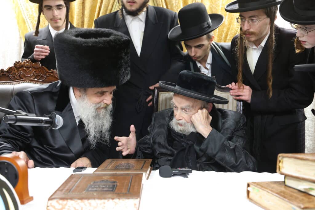 גלריה: מעמד סיום הזוהר במירון ביום הילולת משה רבינו