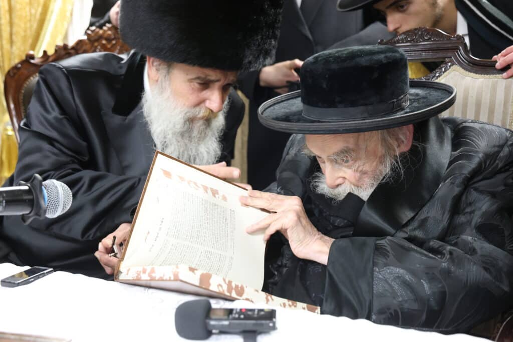 גלריה: מעמד סיום הזוהר במירון ביום הילולת משה רבינו