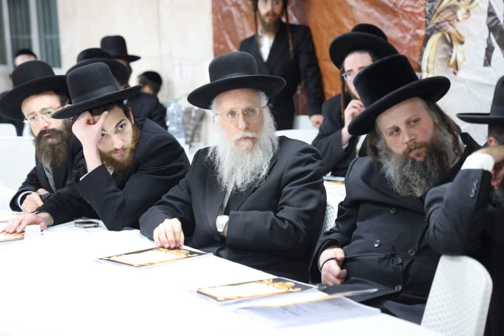 גלריה: מעמד סיום הזוהר במירון ביום הילולת משה רבינו