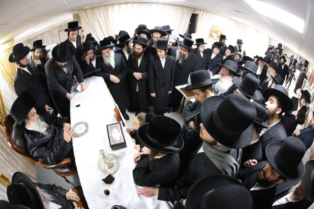 גלריה: מעמד סיום הזוהר במירון ביום הילולת משה רבינו