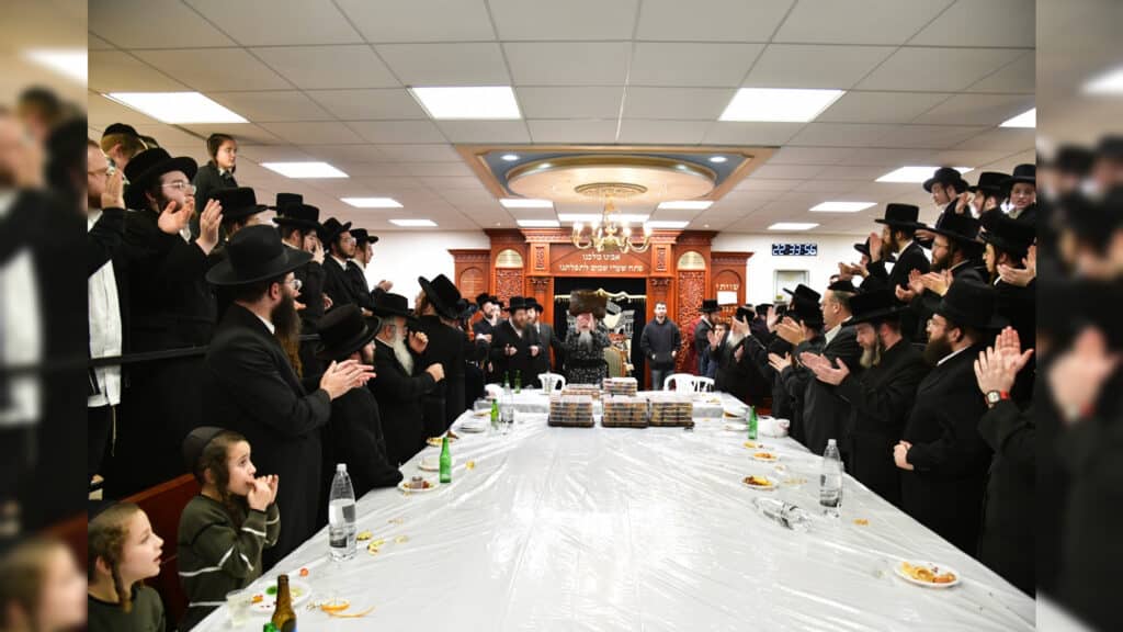 ט"ו בשבט בחצר הקודש קרעטשניף קרית-גת