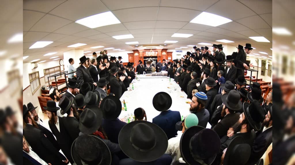 ט"ו בשבט בחצר הקודש קרעטשניף קרית-גת