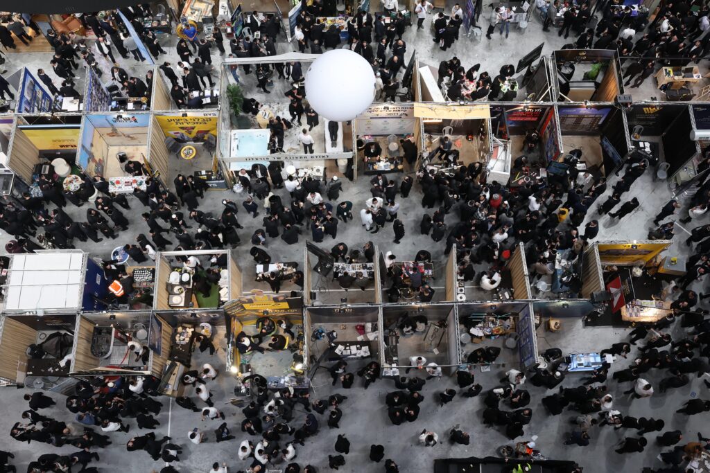 למעלה מ-13 אלף איש השתתפו באקספו הבניה החרדי של ארגון 'מלאכתם'