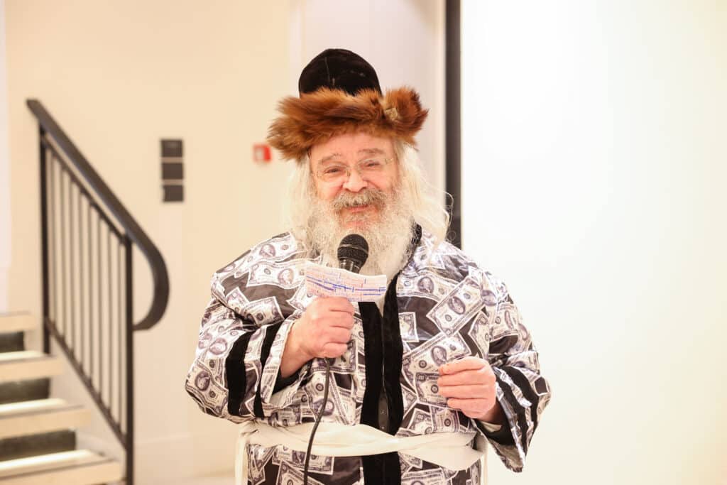 מעמד התפילה ושמחת השבע ברכות של חסידות זוועהיל