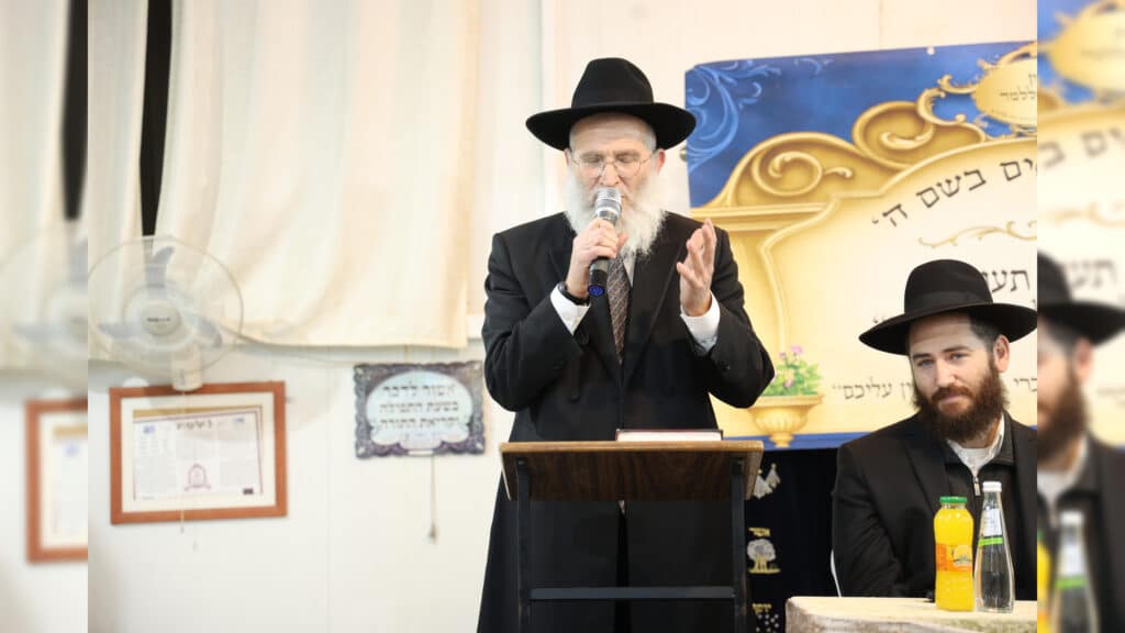 מעמד חלוקת תעודות הסמכה של מכון "ללמוד וללמד"